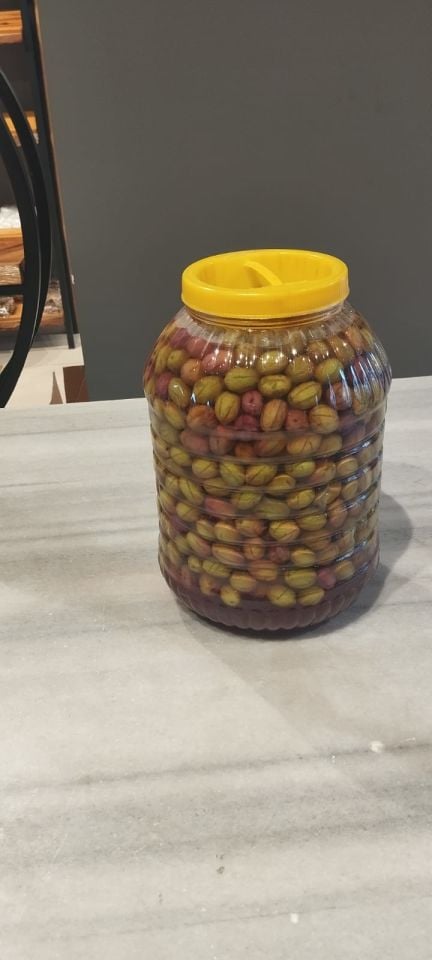 Doğal El Yapımı Çizik Yeşil Zeytin (5 'lik  bidon)